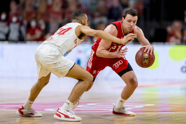 造成比分上 造成比分上