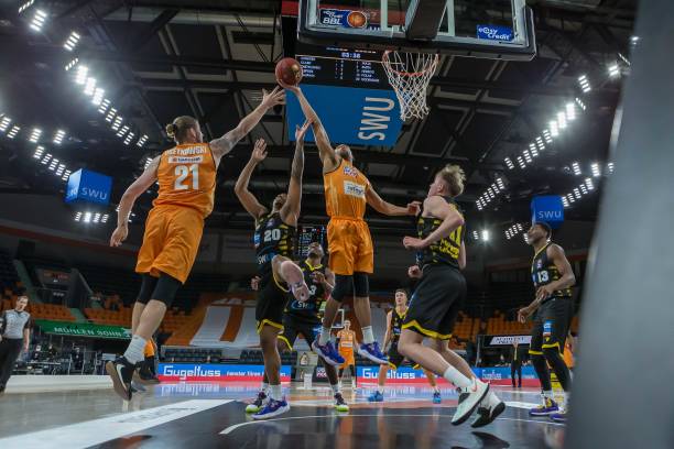 从而攻破了 从而攻破了