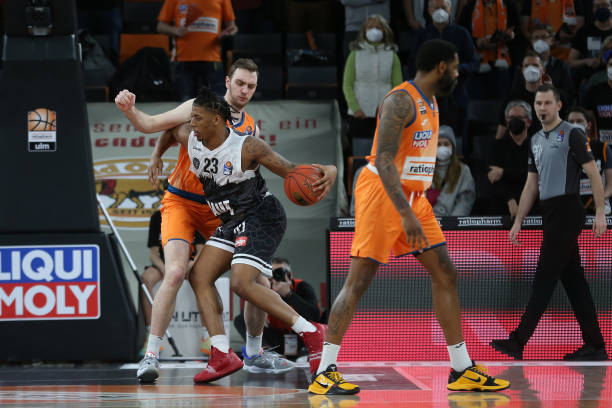 否延续主场 否延续主场