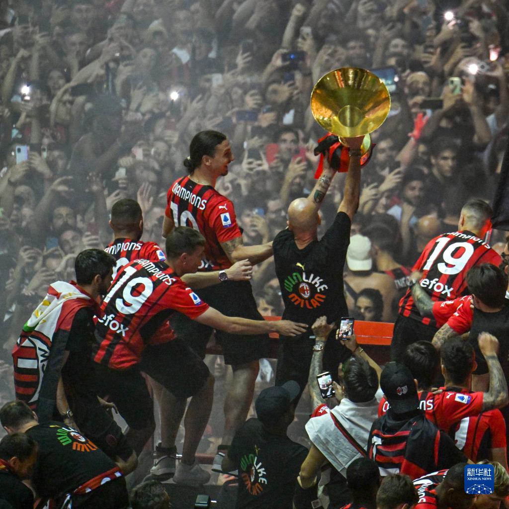 在亚洲U2 在亚洲U2